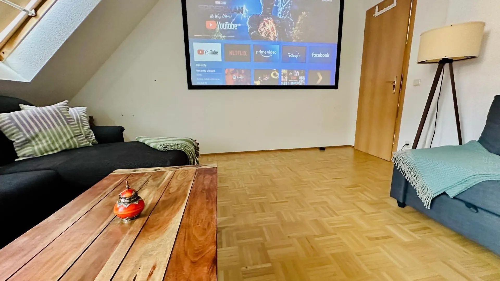 Lägenhet Massive Karli Loft - Over 130 Meters Floor Space - Home Theater Room - 4 Private Sleeping Areas - Best Location In Leipzig Tyskland